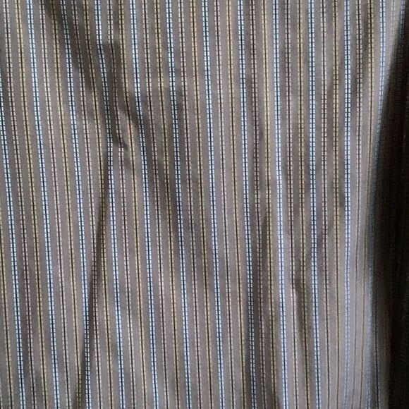 Johnathan Ogilvy 100% cotton button down shirt - Picture 12 of 13
